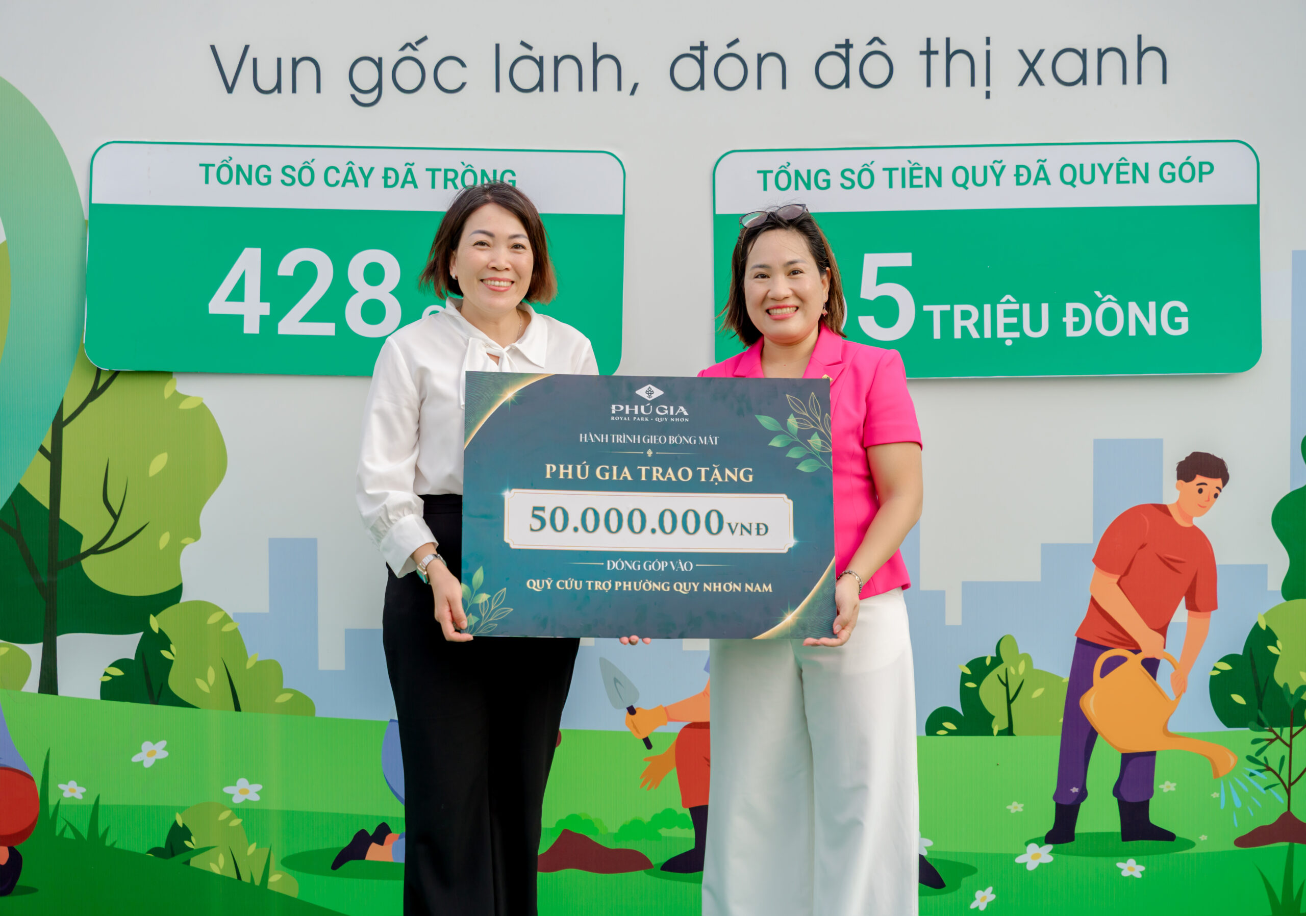 Trao 65 triệu đồng đóng góp Quỹ Cứu trợ phường Quy Nhơn Nam tại Phú Gia Royal Park Quy Nhơn