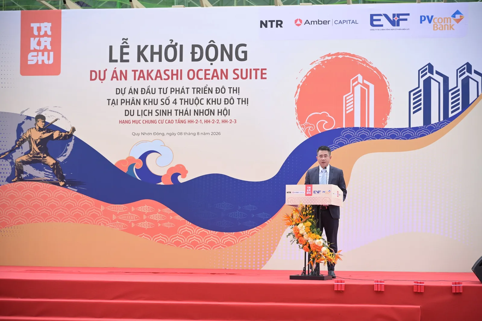 Ong Nguyen The Giang phat bieu cam on tai le khoi dong Takashi Ocean Suite
