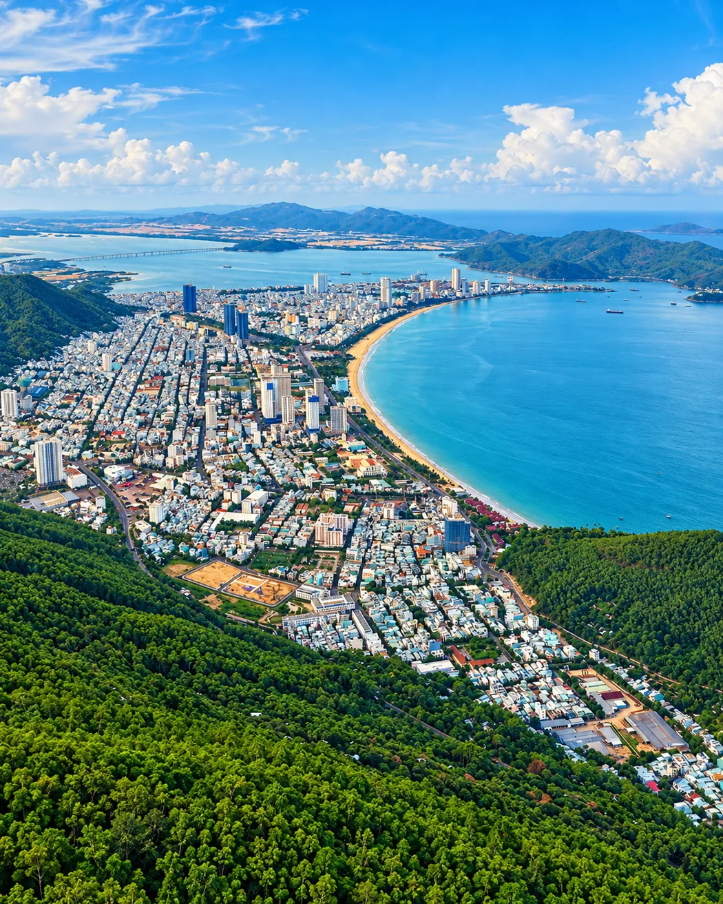 Toàn cảnh biển Quy Nhơn đô thị ven biển năm 2026