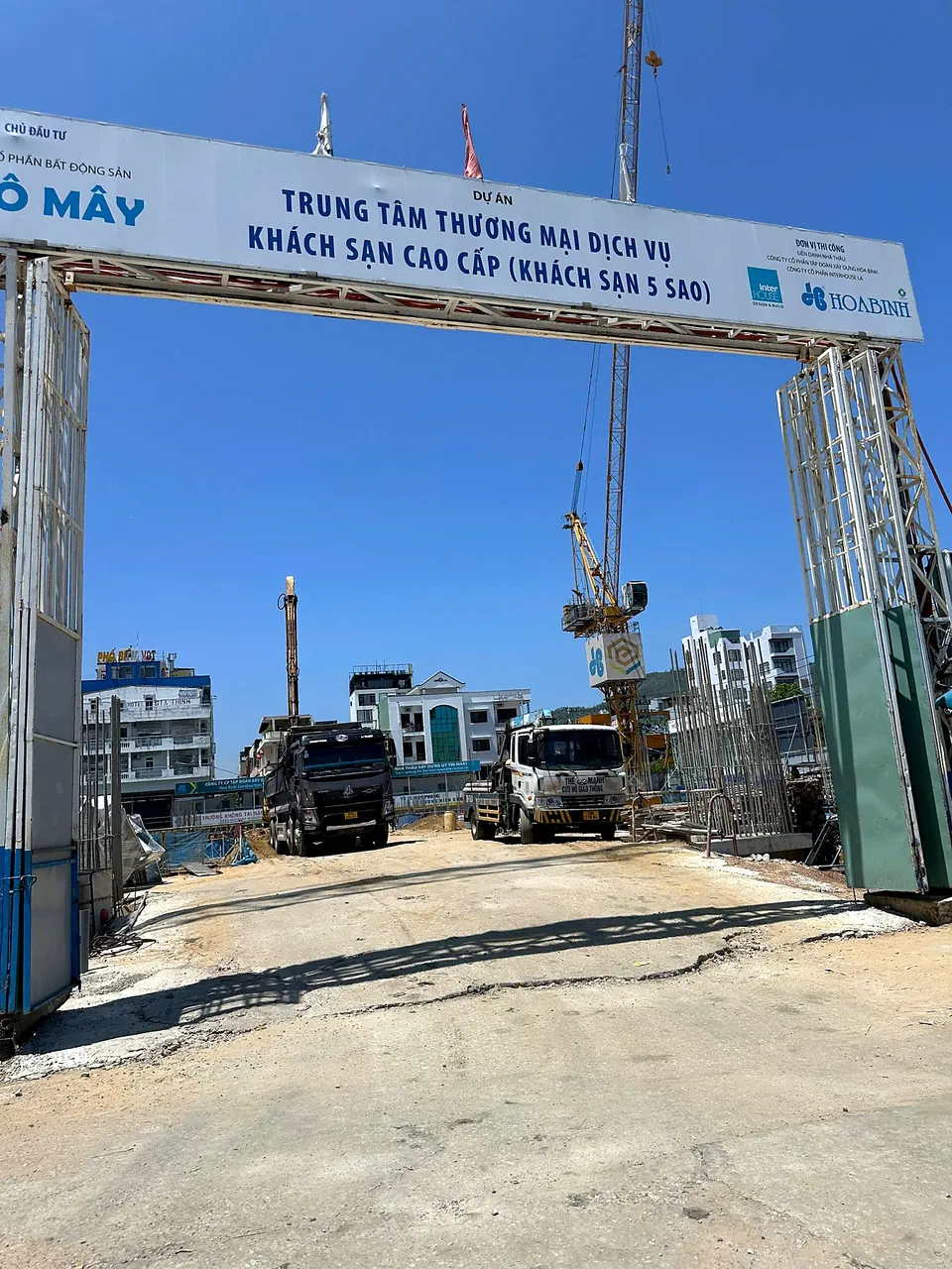 Tiến độ Q Terra Quy Nhơn tháng 10/2026 - tổ chức mặt bằng thi công