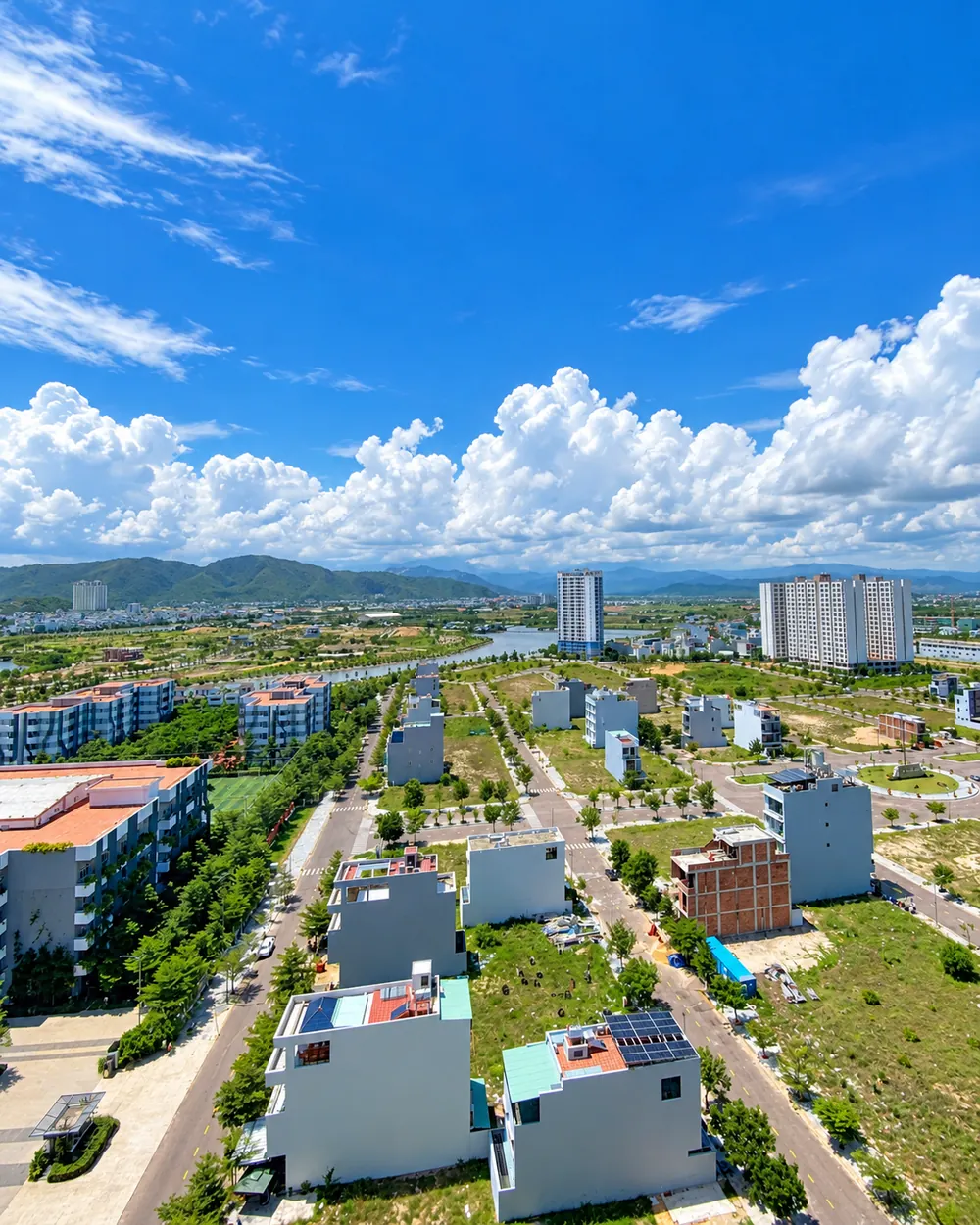 Toàn cảnh khu vực Đại học FPT Quy Nhơn nhìn từ căn hộ 2PN Garden Tower